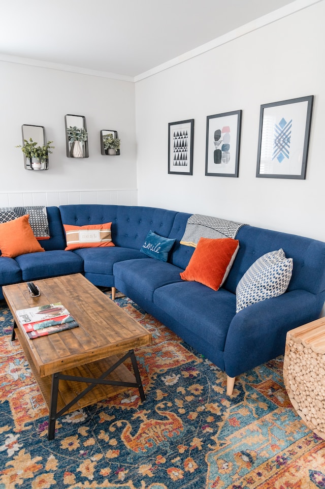 Design Patterns: Aesthetic Elements and Symbolism in Western Rug Designs